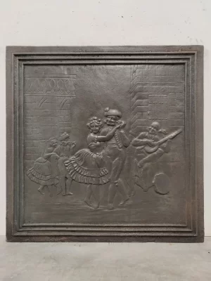 Antike Kaminplatte / Rückwand "Ein tanzendes Paar"