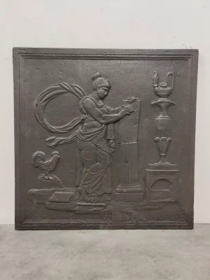 Antike Kaminplatte / Rückwand "schreibende Frau"