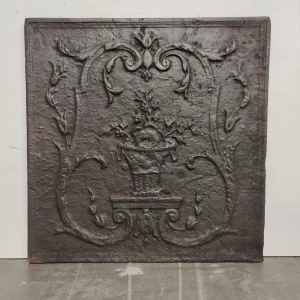 Antike Kaminplatte / Rückwand "Vase mit Blumen".