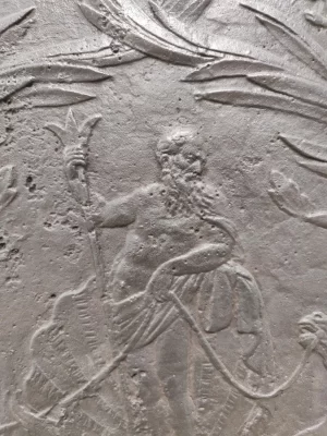 Antike Kaminplatte mit Poseidon "Gott der Meere"