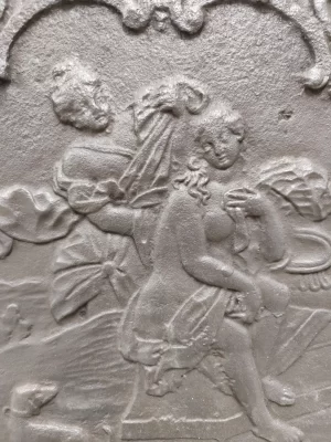 Antike Kaminplatte / Rückwand "Das Bad der Diana"