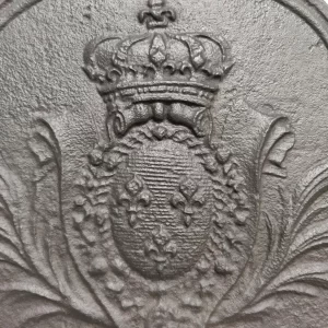 Antike Kaminplatte / Rückwand "Wappen des Hauses Bourbon".