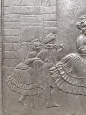 Antike Kaminplatte / Rückwand "Ein tanzendes Paar"