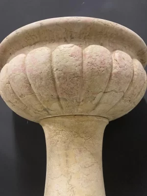 Antiker Wandbrunnen aus Marmor