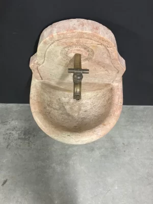 Antiker italienischer Marmor-Brunnen