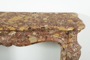 Breche d'Alep-Louis XV-Kaminsims