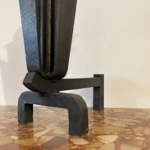 Stilvolles Paar moderner Kaminböcke / Feuerböcke aus der Jahrhundertmitte.