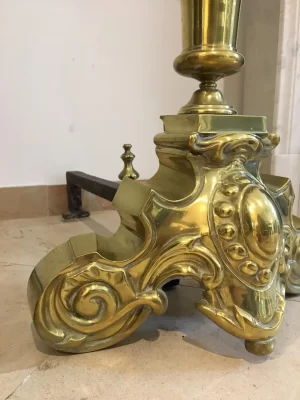 Beeindruckendes Set Kaminböcke / Feuerböcke aus Messing