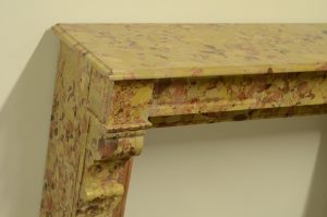 Breche d'Alep-Marmor-Kamin