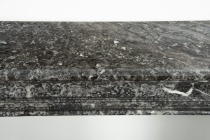 Antiker Marmor-Kamin