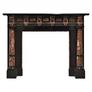 Kaminsims aus schwarzem Marmor