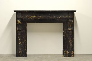 Portoro-Marmor-Kaminsims