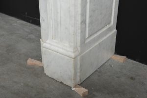 Französischer Louis XVI-Kaminsims